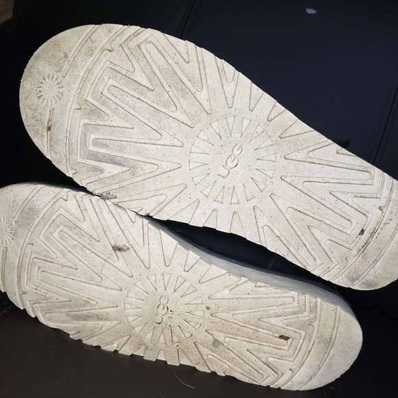 Ugg Australia 1007139 Woman Sheepskin Shearling Black Boots - Picture 6 of 8